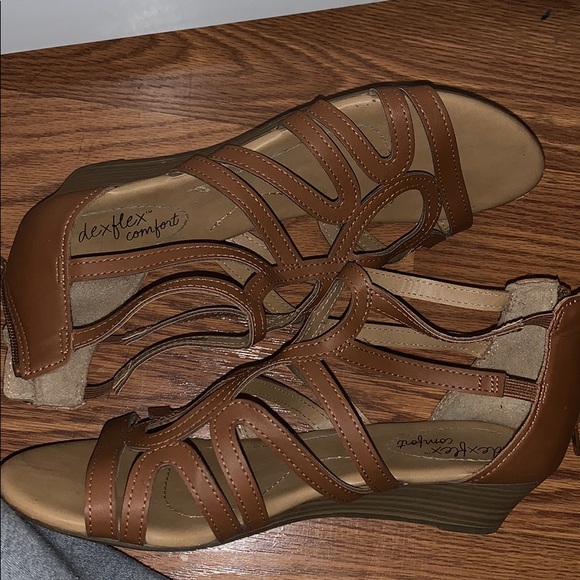 Sandals - Picture 2 of 2
